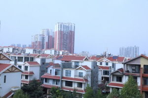 云南曲靖安居房地產(chǎn)公司 親兄弟為爭(zhēng)股權(quán)反目